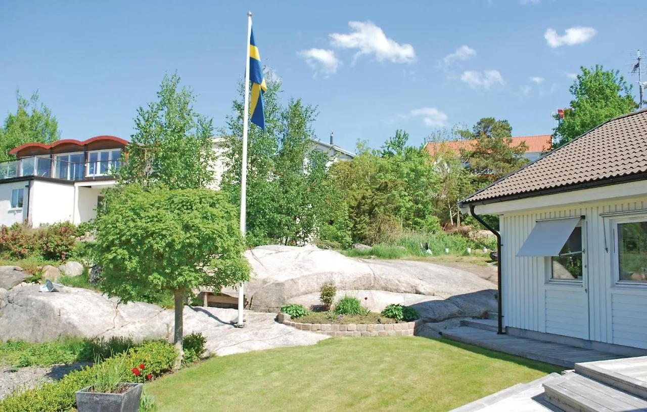 Amazing Home In Vstra Frlunda With Kitchen Göteborg